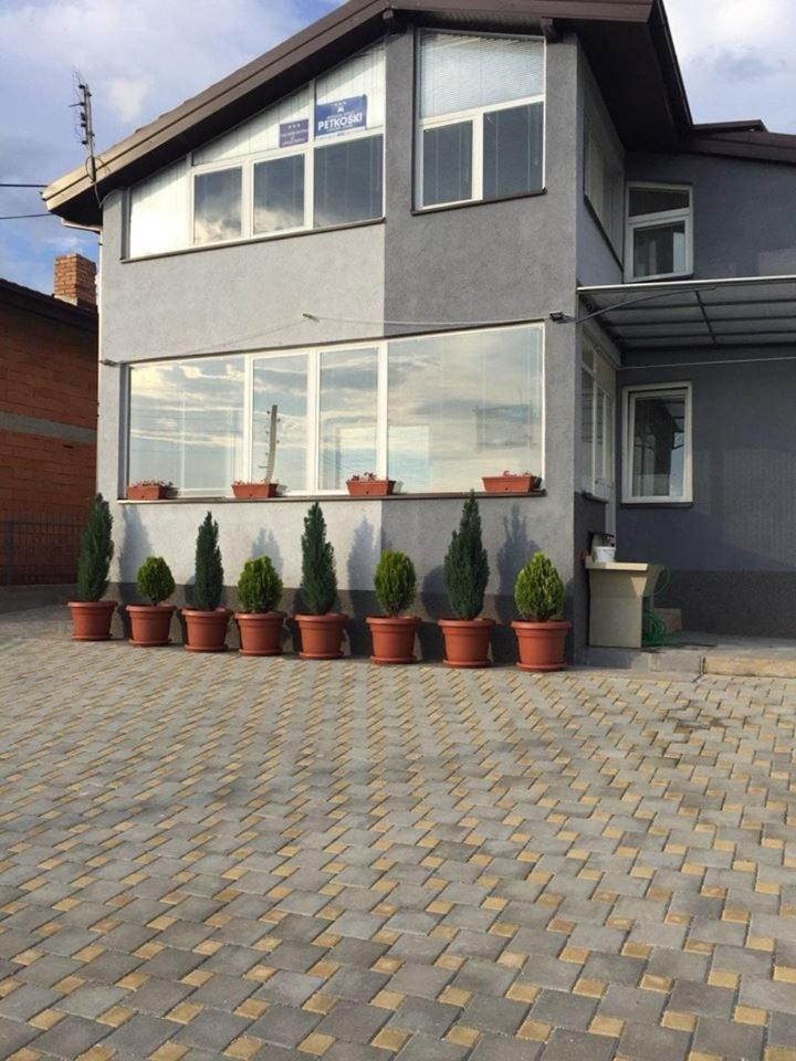 Villa & Apartments Petkoski Ohrid Exteriör bild